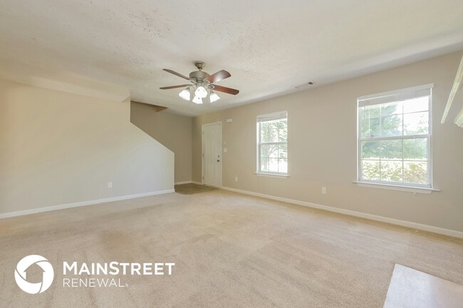 Photo - 2703 Holly Berry Dr