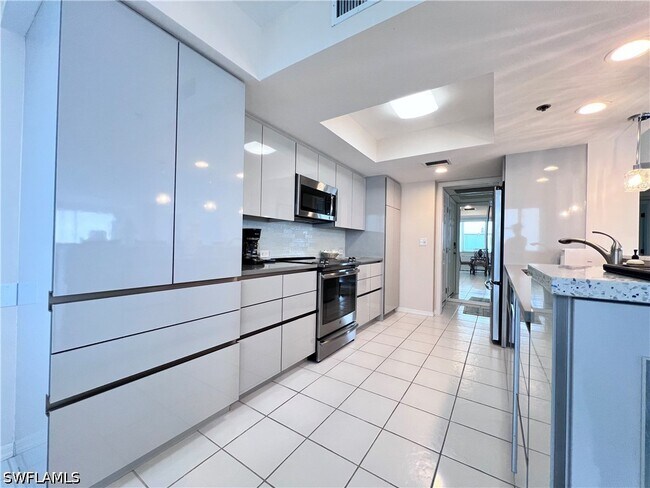 Photo - 5550 Heron Point Dr Unit 704