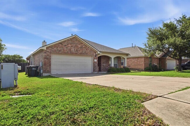 Photo - 224 Poplarwood Dr