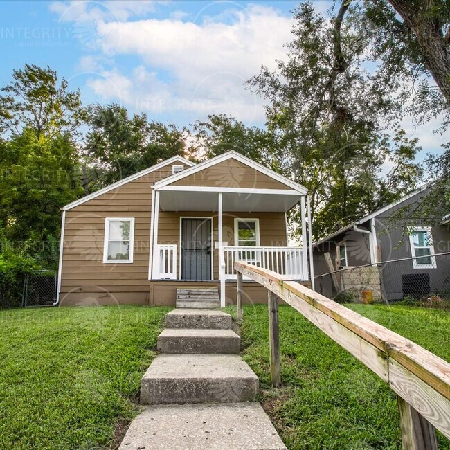 Photo - 4411 S Benton Ave