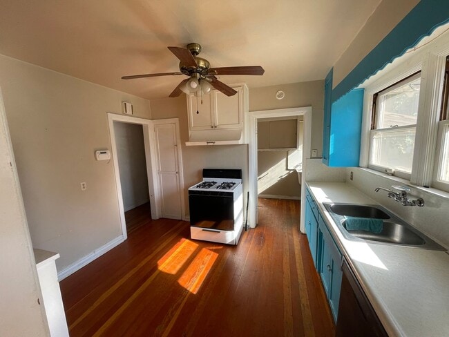 Photo - 326-328 Flower Street Unit 328