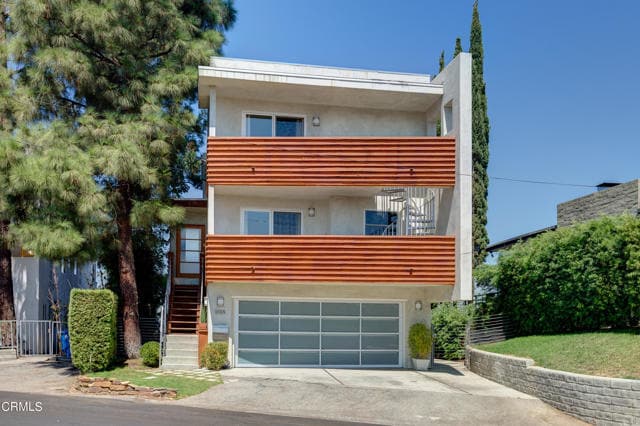 Photo - 2135 Park Dr