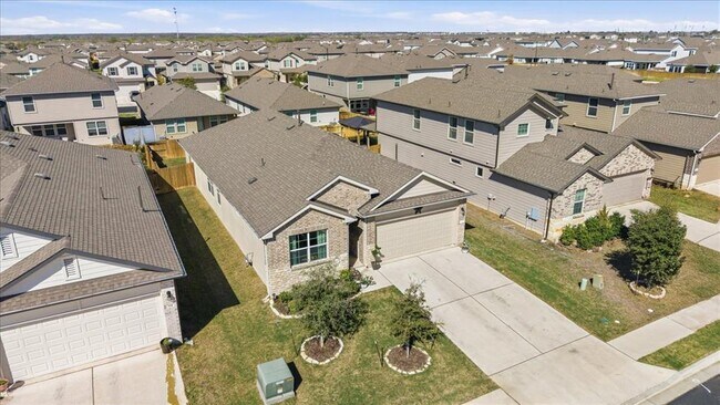 Photo - 112 Rainmaker Cv