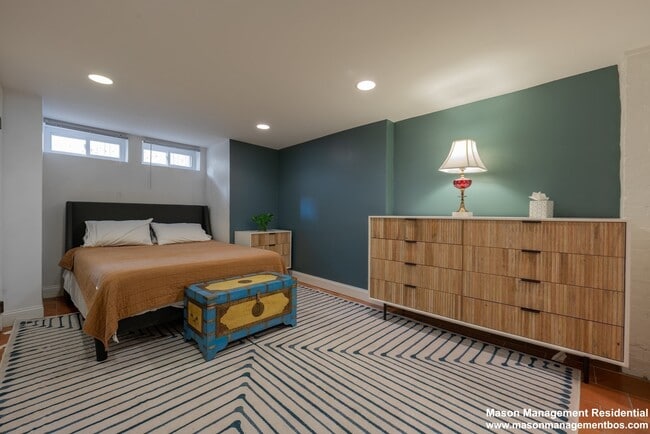 Building Photo - 77 Columbus Ave Unit 1 Rental