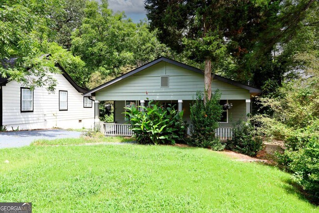 Photo - 1333 Lyle Ave