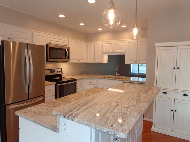 Photo - Shadowlawn - Shadow Cove Condominiums