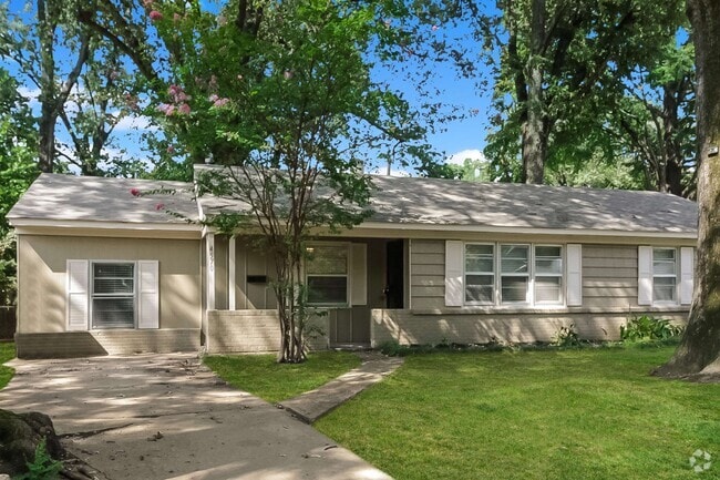 Building Photo - 4570 E Dearing Rd Rental