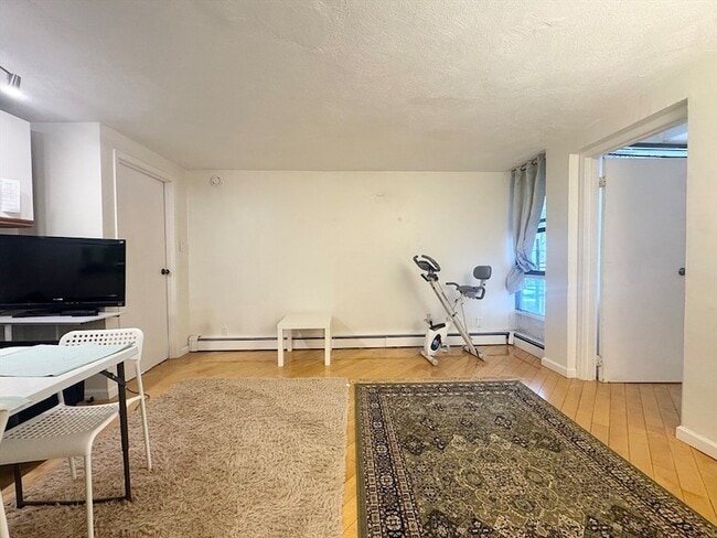 Photo - 1643 Cambridge St Unit 21