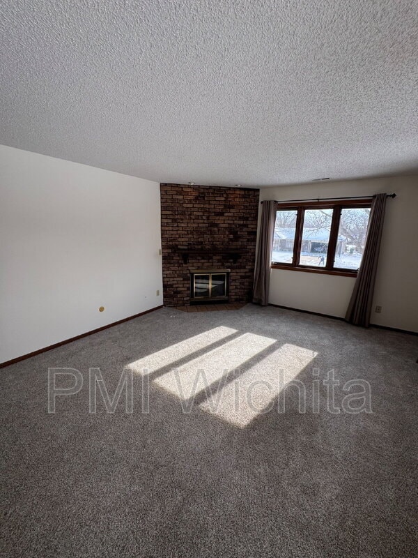 Photo - 235 S Willo-Esque Ct