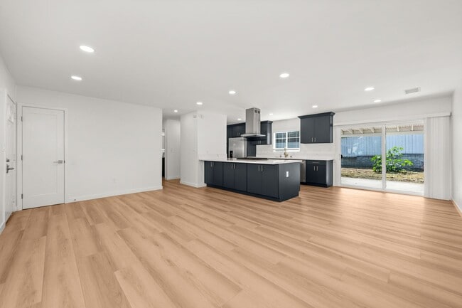 Building Photo - 4922 Tierra Baja Way Rental