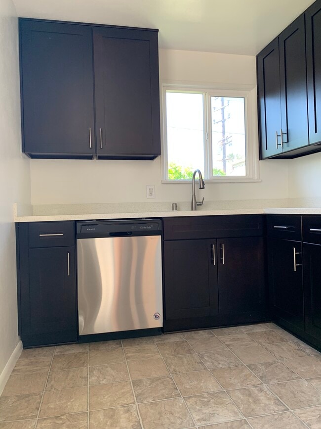Photo - 11933 W Magnolia Blvd Unit 17