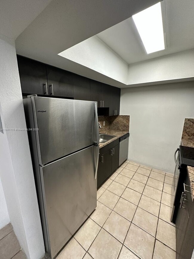 Photo - 11945 NE 19th Dr Unit 2