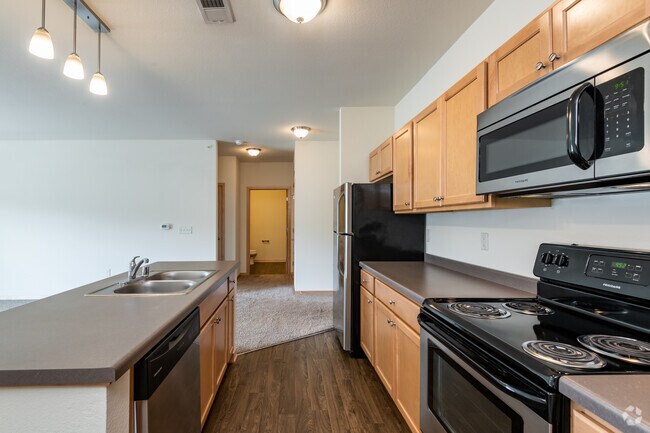 1BR, 1BA - 960SF
