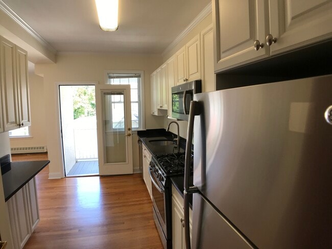 Photo - 65 Langdon St Unidad 12