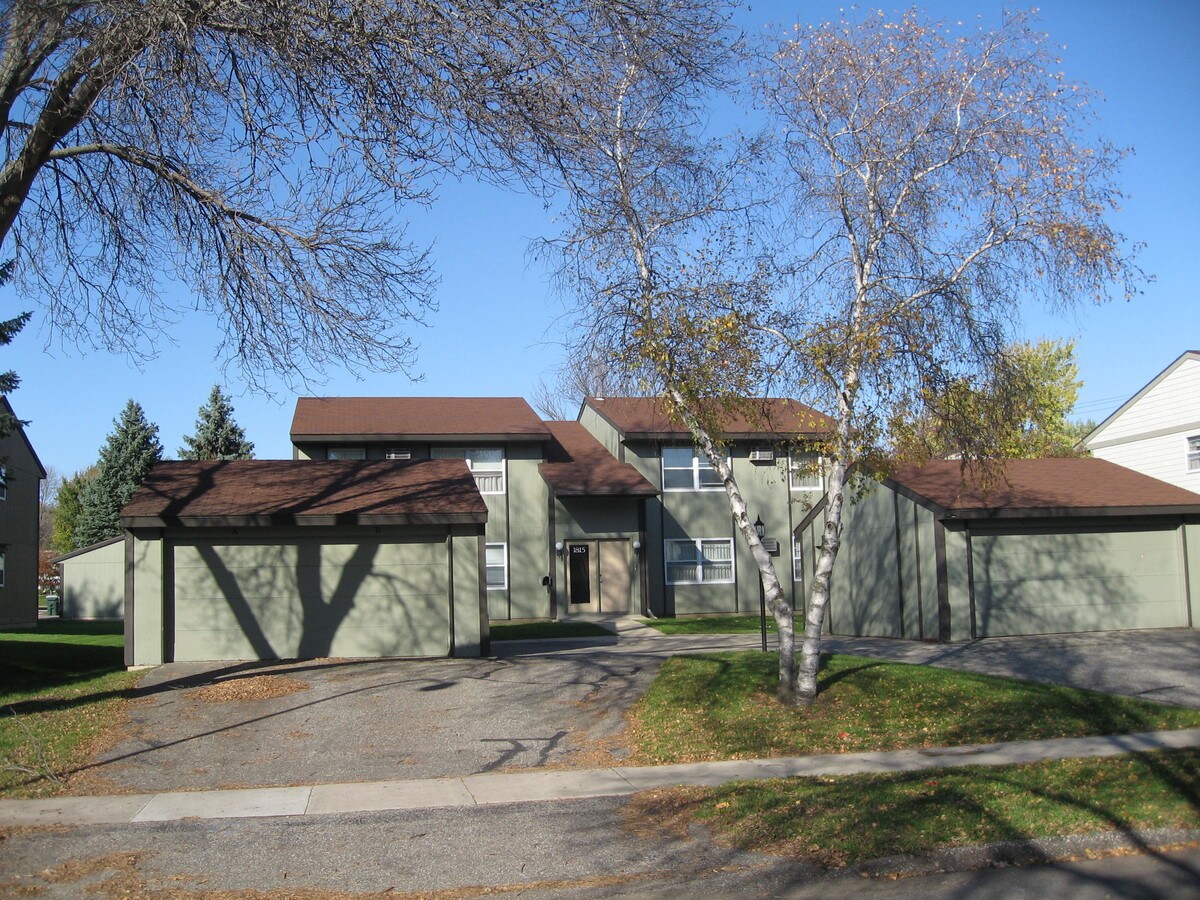 Photo - Green Arbor Commons Apartments