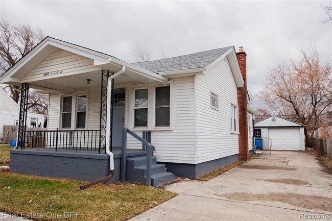 Photo - 8242 Maxwell Ave