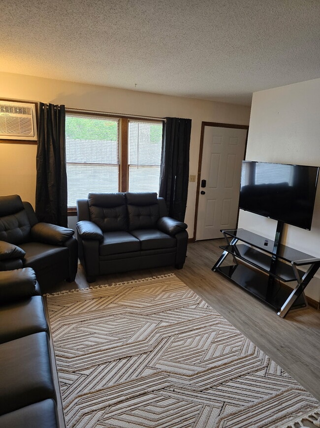 Photo - Elm Multiplex Unit 5