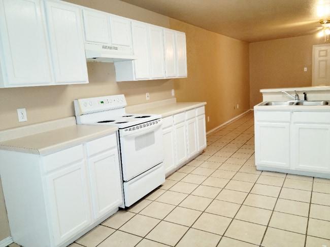 Building Photo - 2780 Batey Rd
