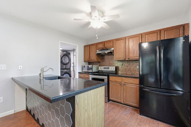 Photo - 3103 Babashaw Ct