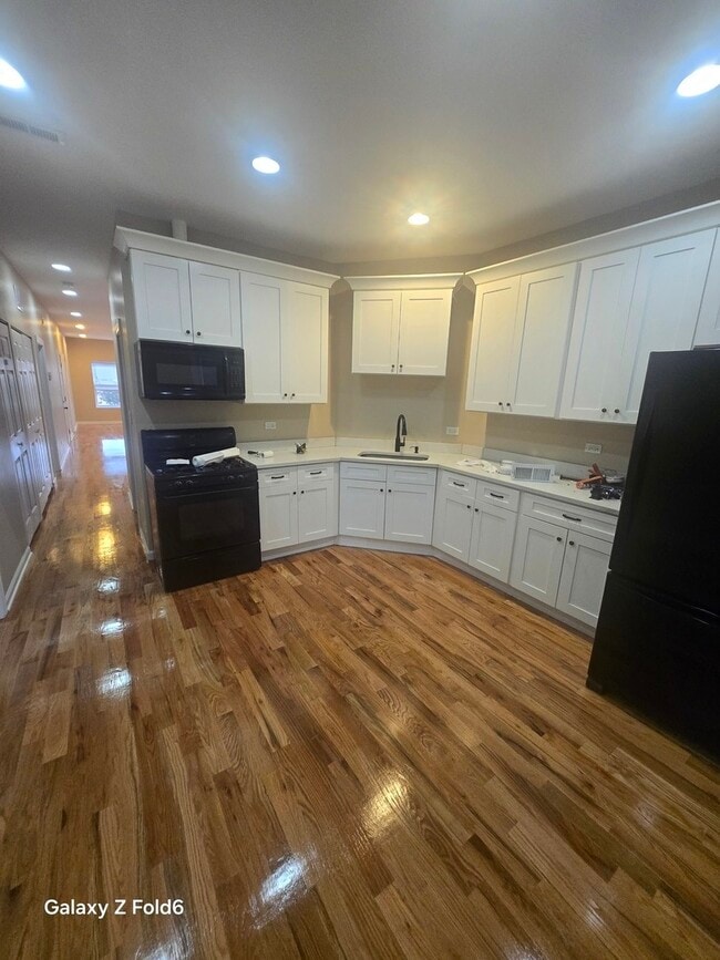 Photo - 5709 W Irving Park Rd Unit 2