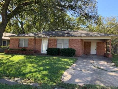 Good looking, updated 2 bedroom close to c... - Good looking, updated 2 bedroom close to c... Apartment