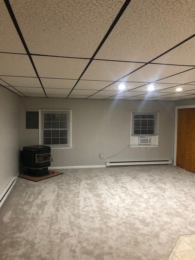 Building Photo - 2727 N 5th Street Hwy Unit 2d floor