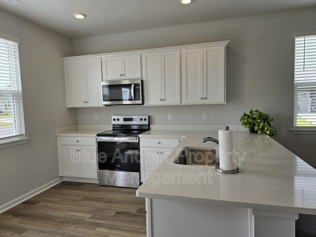 Photo - 77 Bonaparte St