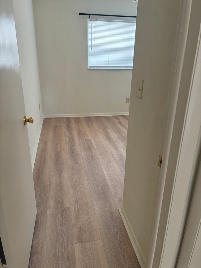 Photo - 2643 Kingswood Dr NE