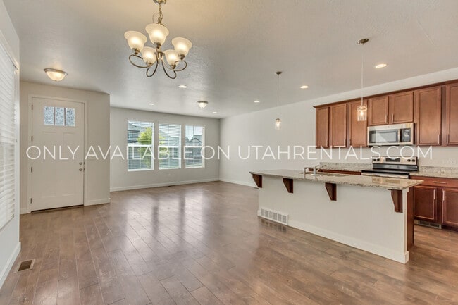 Photo - 2353 N Holbrook Way