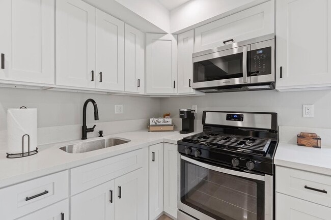 Cocina completa - 6036 W 75th St
