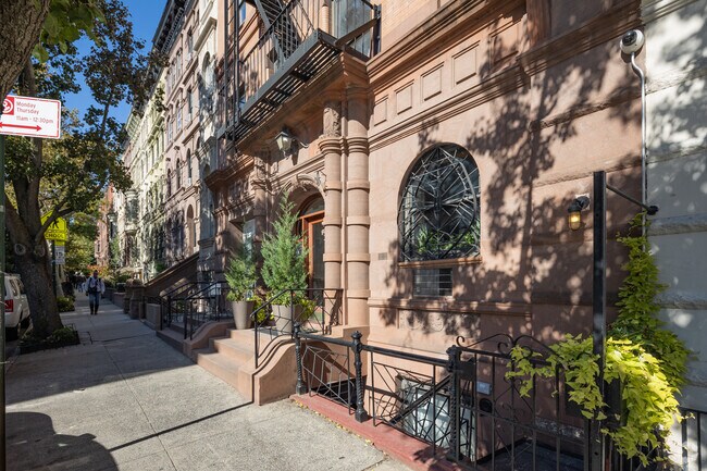 Photo - The Museum 77 Condominium