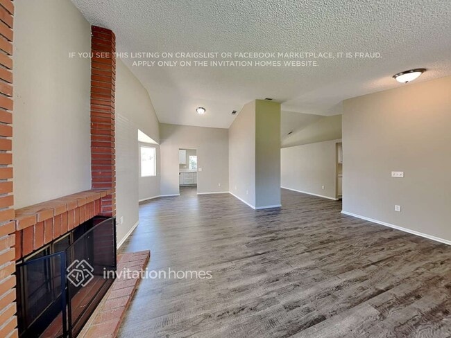 Photo - 30957 Greensboro Dr