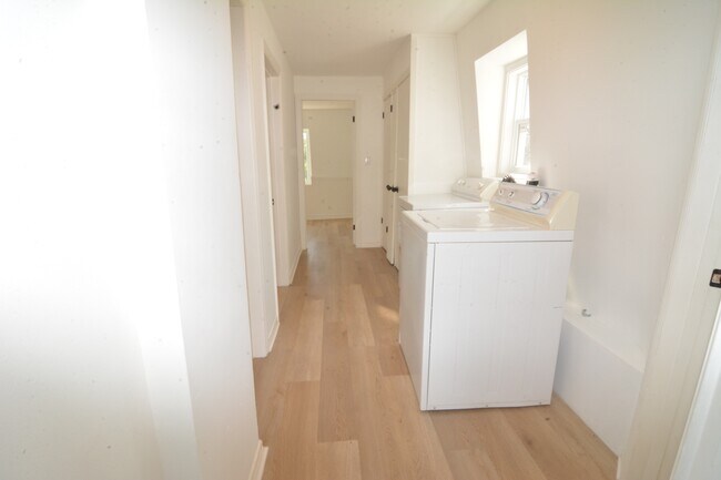 Photo - 137 Oakdale Ave Unit 3