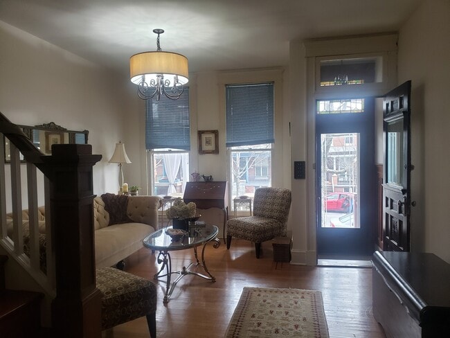 Photo - 3214 Abell Ave