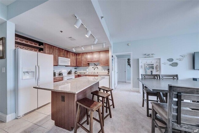 Photo - 9860 S Thomas Dr Unit 711