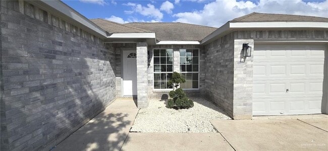Photo - 16 Delia Ave