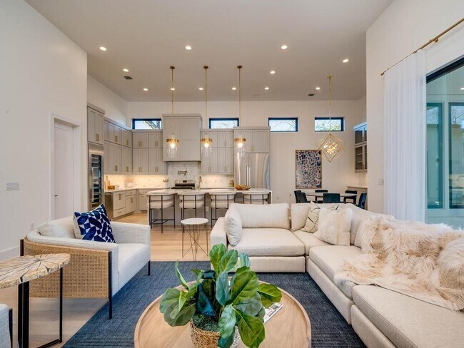 Photo - 5907 Nasco Dr