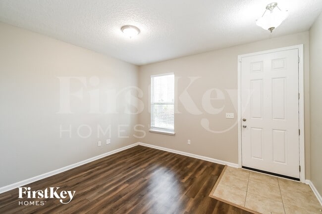Photo - 13668 Chipperfield Ln