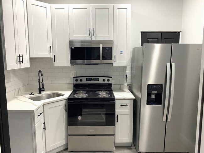 Photo - 837 N Fulton Ave Unit 2C AVAILABLE $600