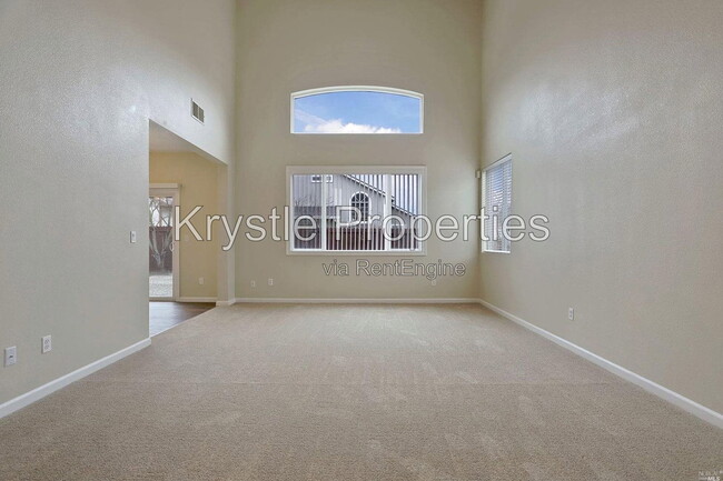 Photo - 700 Westpark