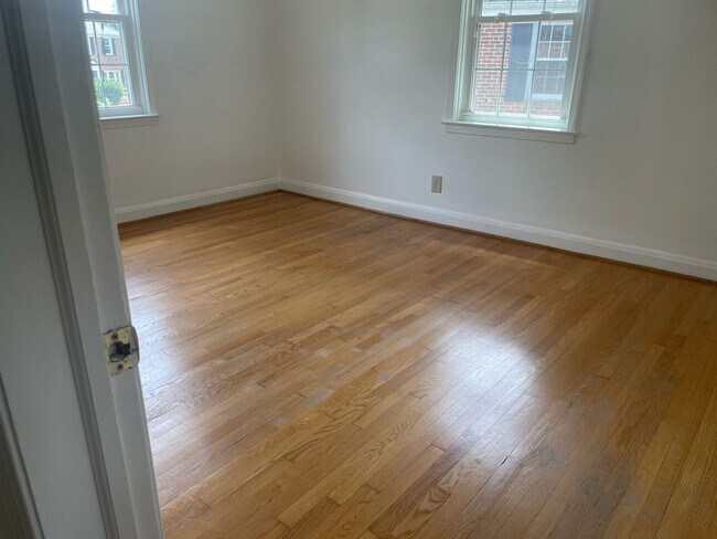 Photo - 114 Brandon Rd
