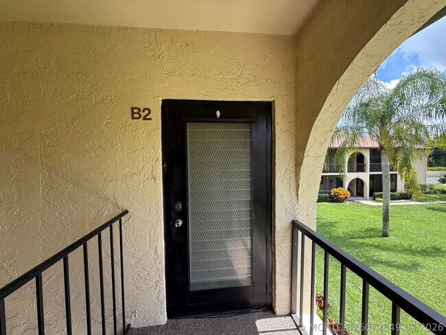 Photo - 304 Knotty Pine Cir Unit B-2