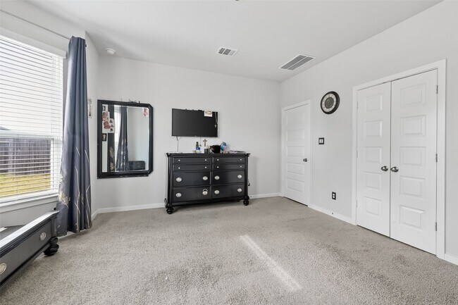 Photo - 18619 Greenwood Mdw Trl