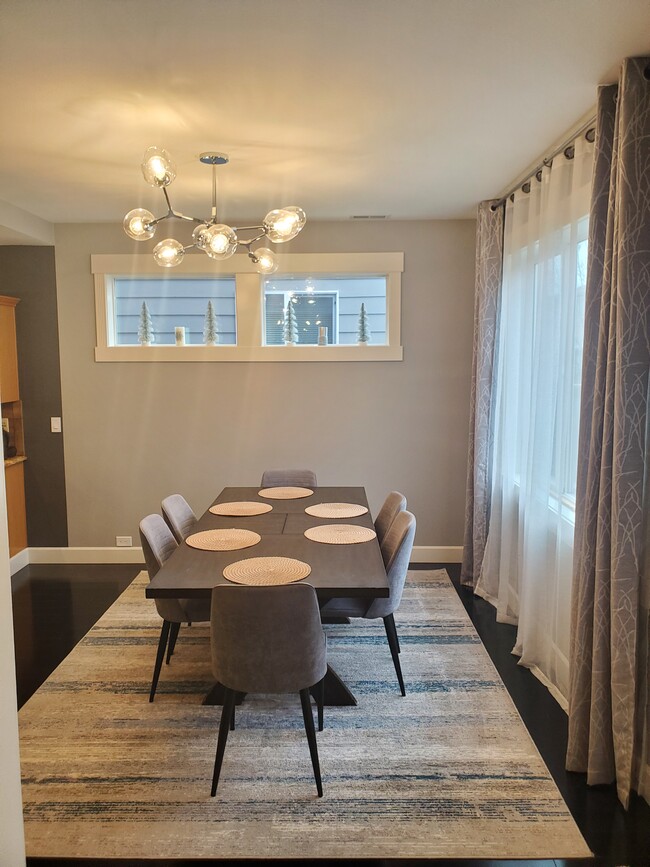 Photo - 6904 Anthem St E