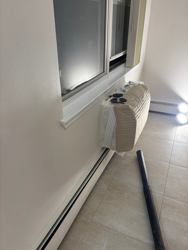 Photo - 57 Menahan St Unit Floor 1