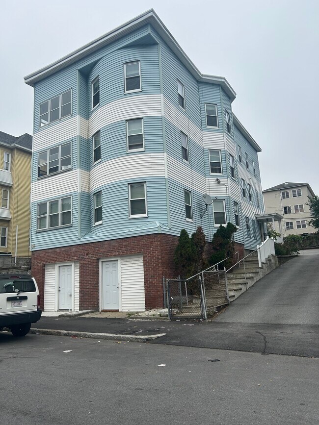 Photo - 91 Ward St Unit 3rd floor