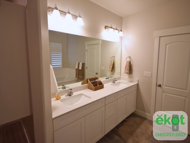 Photo - 43 Swasey Peak Wy Unit Swasey Peak Wy-Main Floor