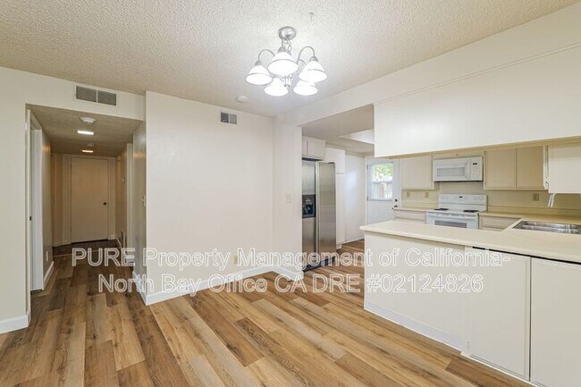 Photo - 2326 Tachevah Dr