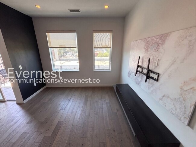 Photo - 1300 N Ogden St Unit 401