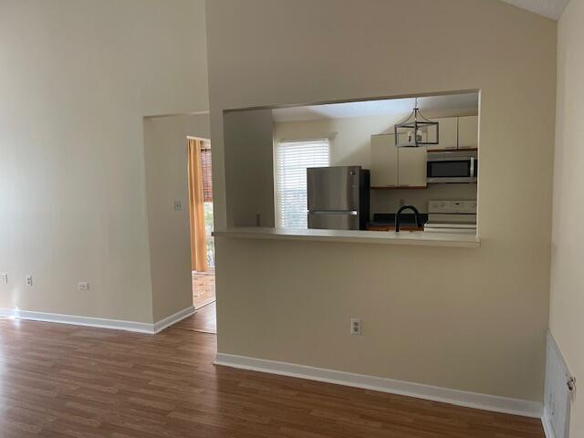 Photo - 810 Fairway Lakes Dr